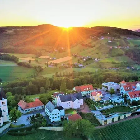 Sinnvoll - Ferienwohnung1 Apartment Sankt Anna am Aigen